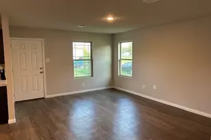 2812 J P Davis Ave, Bay City, TX 77414 - Photo 4