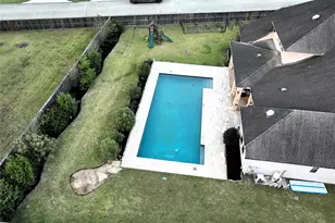 1804 Anna Way, Friendswood, TX 77546 - Photo 48