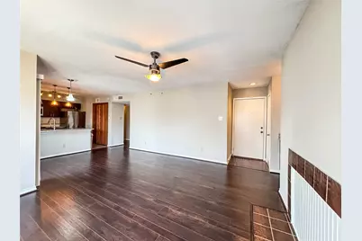 8020 Braesmain Drive #1604, Houston, TX 77025 - Photo 4