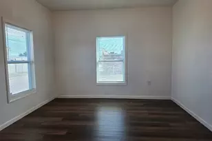 911 43rd St, Galveston, TX 77550 - Photo 10