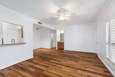 1100 Augusta Drive #83, Houston, TX 77057 - Photo 6