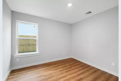 6617 Bacher Street #B, Houston, TX 77028 - Photo 10