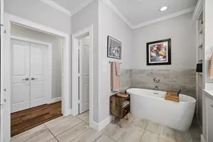 118 E 27th St, Houston, TX 77008 - Photo 18