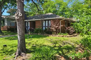3402 Deal St, Houston, TX 77025 - Photo 2