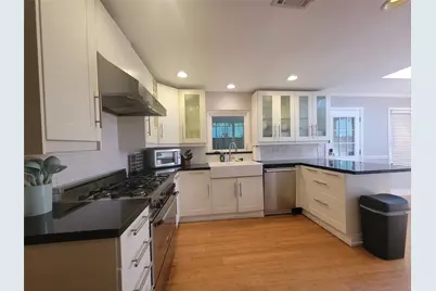 3402 Deal Street, Houston, TX 77025 - Photo 10