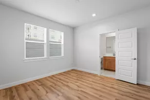 2706 Grand Fountains Dr, Houston, TX 77054 - Photo 8