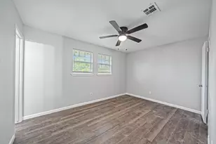 8834 Brackley Ln, Houston, TX 77088 - Photo 14