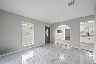8834 Brackley Ln, Houston, TX 77088 - Photo 6