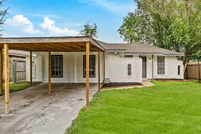 8834 Brackley Lane, Houston, TX 77088 - Photo 2