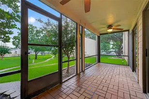 102 E Lakeview Terrace, Montgomery, TX 77356 - Photo 1