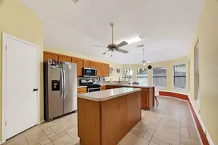 807 Forest Oaks Ln, Pearland, TX 77584 - Photo 12