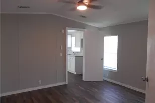 527 Cindy Ln, Prairie View, TX 77445 - Photo 4