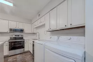 432 N Post Oak Ln, Houston, TX 77024 - Photo 14