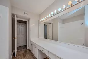 432 N Post Oak Ln, Houston, TX 77024 - Photo 22