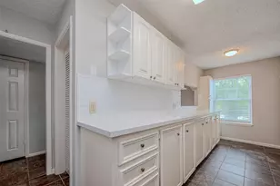 432 N Post Oak Ln, Houston, TX 77024 - Photo 16