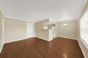 1815 Commonwealth St, Houston, TX 77006 - Photo 2
