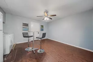 8216 Fondren Rd, Houston, TX 77074 - Photo 6