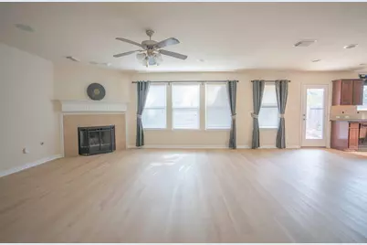 6403 Lost Timber Lane, Houston, TX 77066 - Photo 10