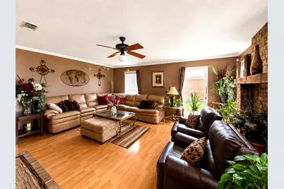 4015 Blackwell Lane, Beaumont, TX 77713 - Photo 2