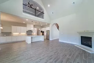 5715 Mogo Creek Ln, Sugar Land, TX 77479 - Photo 8