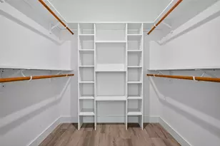 5027 Willow Glen Dr, Houston, TX 77033 - Photo 8