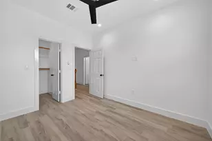 5027 Willow Glen Dr, Houston, TX 77033 - Photo 18