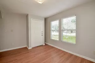 4605 Galesburg St, Houston, TX 77051 - Photo 18