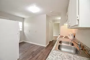 4605 Galesburg St, Houston, TX 77051 - Photo 28