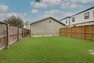 4605 Galesburg St, Houston, TX 77051 - Photo 34