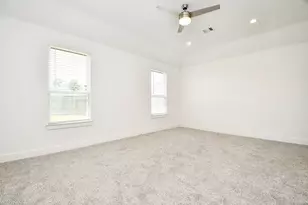 215 Springfield Terrace Ct, Conroe, TX 77304 - Photo 18