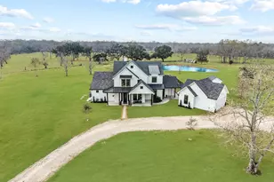 15855 Hickory Dr, Alvin, TX 77511 - Photo 1