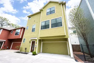 321 W 26th St, Houston, TX 77008 - Photo 2