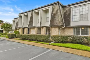 12633 Memorial Dr, Houston, TX 77024 - Photo 6