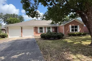 9506 Winsome Ln, Houston, TX 77063 - Photo 1