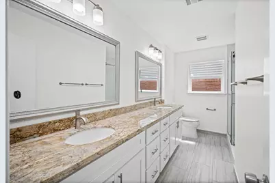 9506 Winsome Lane, Houston, TX 77063 - Photo 20