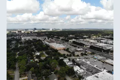 9506 Winsome Lane, Houston, TX 77063 - Photo 26