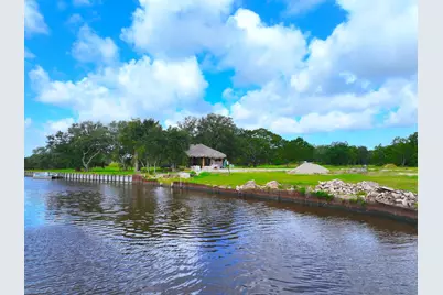 1734 Haynes Road, Anahuac, TX 77514 - Photo 20