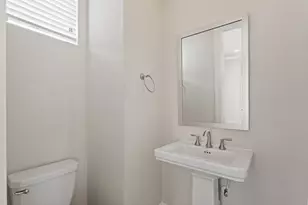 906 W 17th St, Houston, TX 77008 - Photo 12