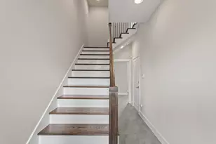 906 W 17th St, Houston, TX 77008 - Photo 6