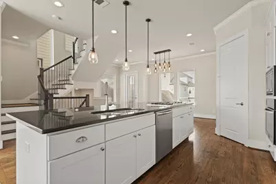 906 W 17th Street #E, Houston, TX 77008 - Photo 1