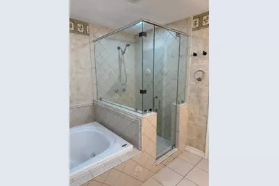 6918 Bent Branch Drive, Houston, TX 77088 - Photo 30