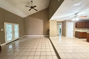 13218 Avonshire Dr, Houston, TX 77083 - Photo 2