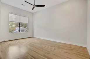 1311 Castle Ct, Houston, TX 77006 - Photo 26