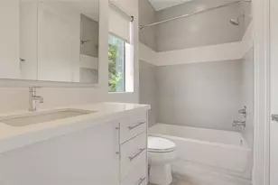 1311 Castle Ct, Houston, TX 77006 - Photo 32
