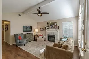 28 Fallenstone Dr, The Woodlands, TX 77381 - Photo 4