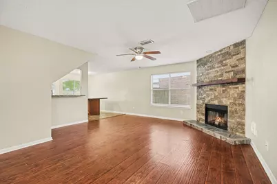 2875 Pebble Canyon Lane, Dickinson, TX 77539 - Photo 4