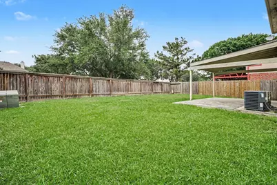 2875 Pebble Canyon Lane, Dickinson, TX 77539 - Photo 22