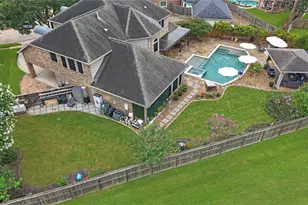 8603 Magnolia Frst Dr, Sugar Land, TX 77479 - Photo 2