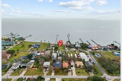 1035 6th Street, San Leon, TX 77539 - Photo 12