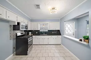 712 Damon St, Rosenberg, TX 77471 - Photo 4